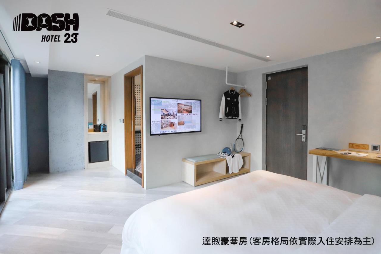 Dash 23 Hotel Tainan Exterior foto